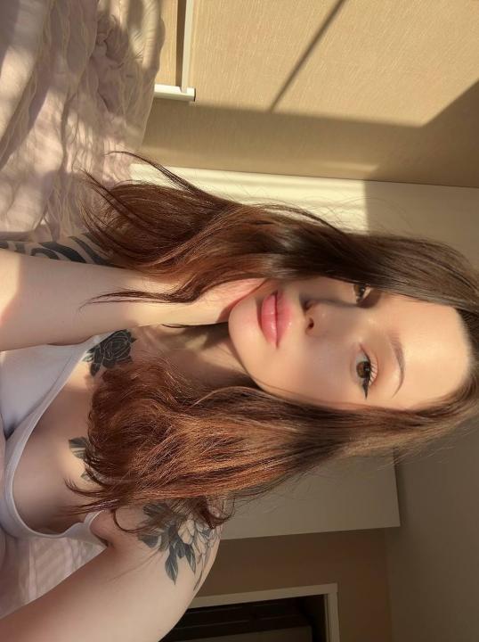 Webcam chat profile for SwanMegan: Lingerie & stockings