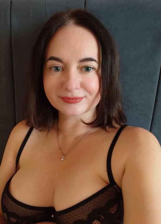 Webcam chat profile for MarryMe: Dancing