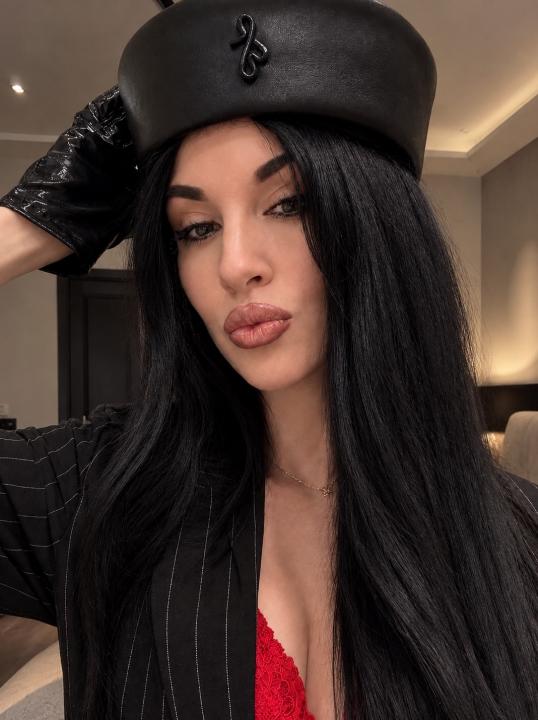 Webcam chat profile for AlisaSecrtAgent: Bondage & discipline