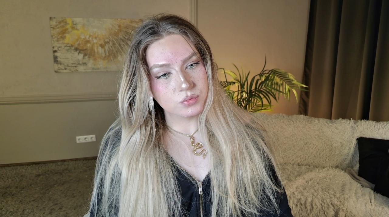 Webcam chat profile for JesSolar: Jerking off
