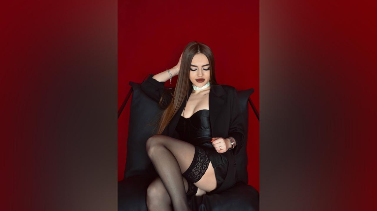 Webcam chat profile for V2anesa: Nails