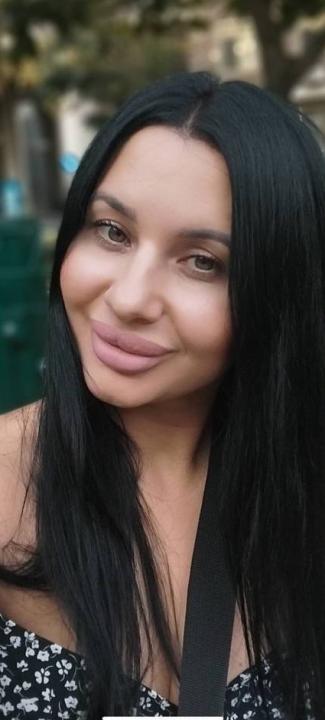 Webcam chat profile for TemptingLipss1