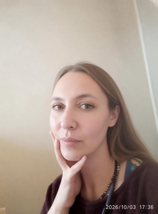 Webcam chat profile for Elfina: Cooking