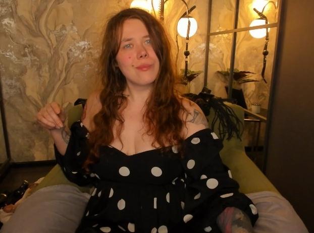 Webcam chat profile for SophiePure: Bondage & discipline
