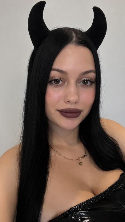 Webcam chat profile for A1delinee: Dominatrix