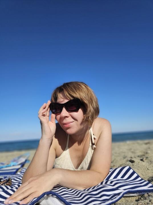 Webcam chat profile for Dinara