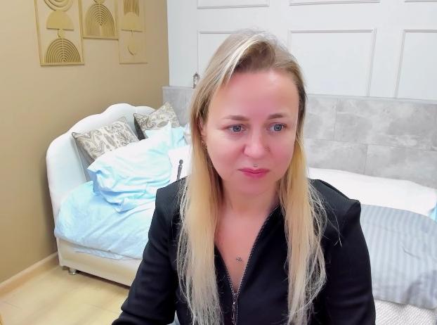 Webcam chat profile for GabrielGold: Kissing