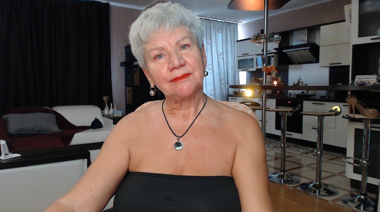 Webcam chat profile for RoxanaBrooks: Legs, feet & shoes