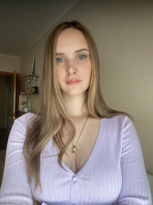 Webcam chat profile for LunaFortuna: Cooking