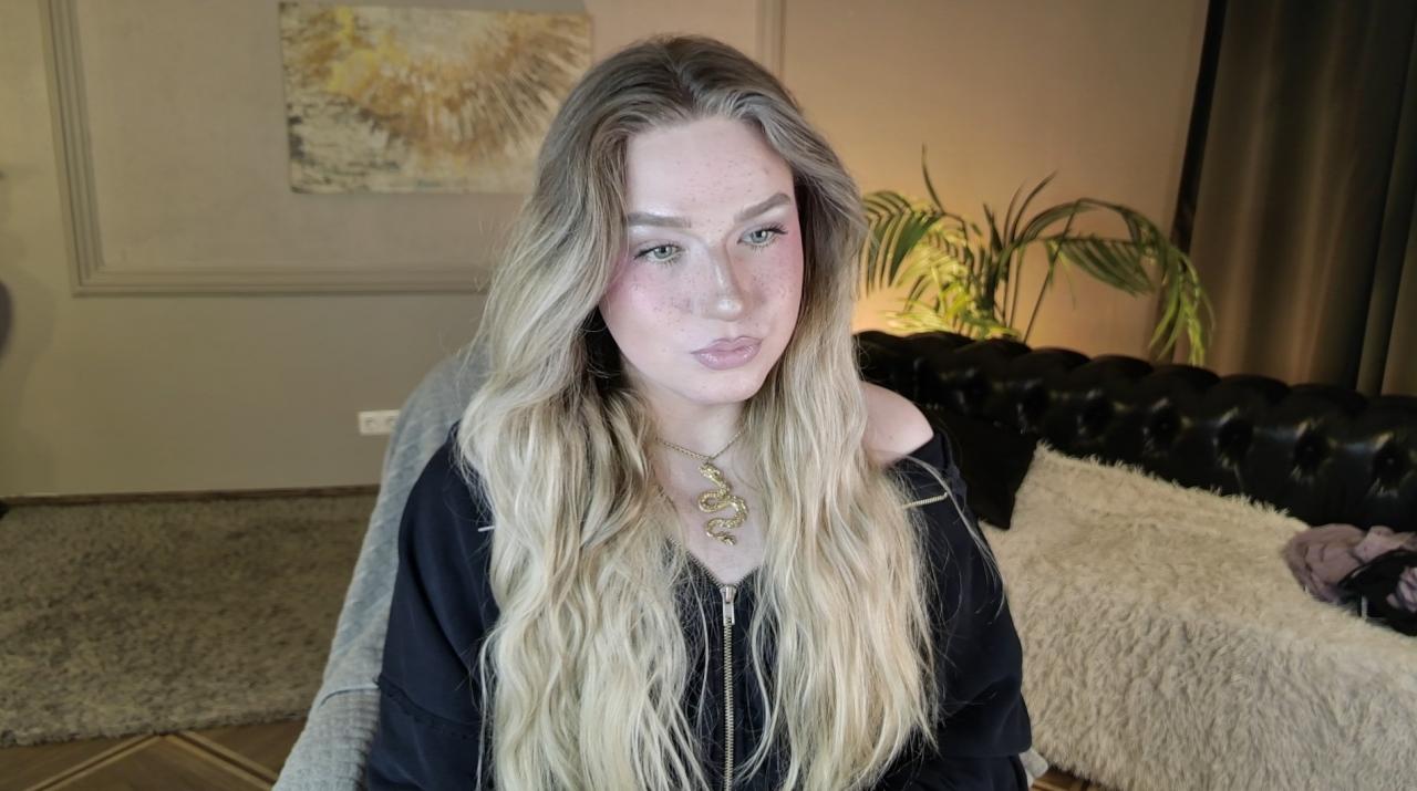 Webcam chat profile for JesSolar: Jerking off