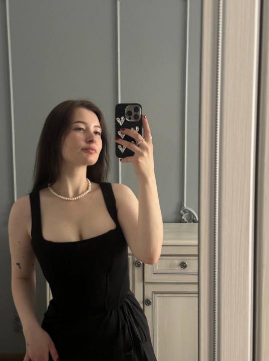 Webcam chat profile for LuneSia