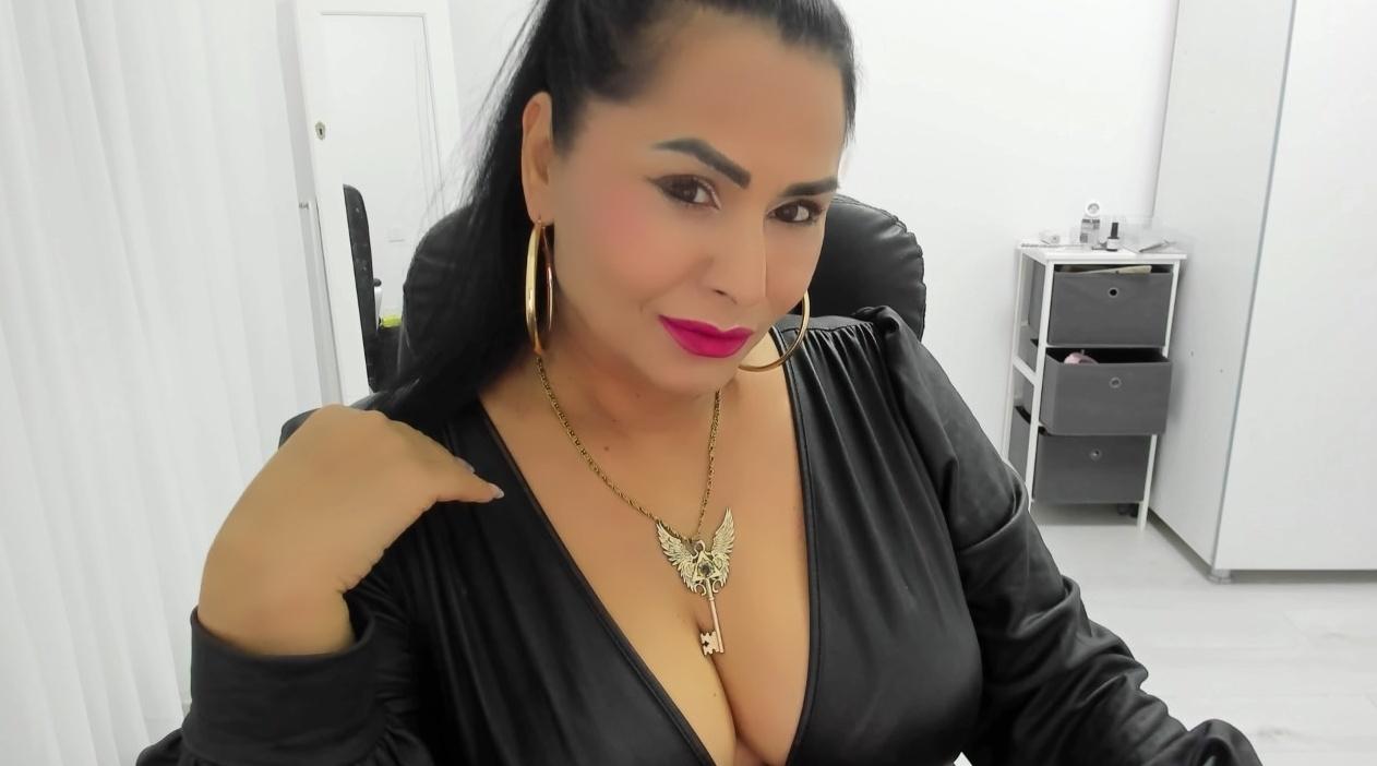 Webcam chat profile for 1BestMistress: Dominatrix