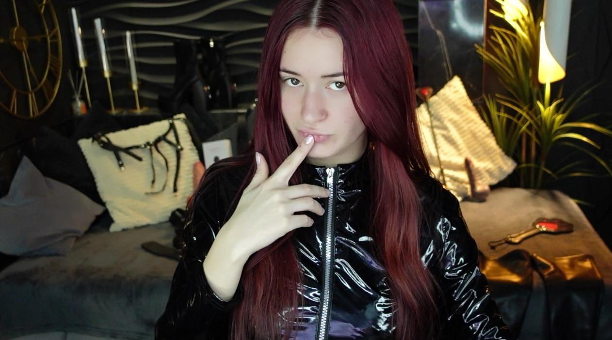 Webcam chat profile for LilyMoonlight: Dominatrix