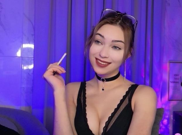Webcam chat profile for AlysiaSun: Legs, feet & shoes