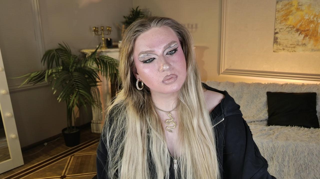 Webcam chat profile for JesSolar: Dominatrix